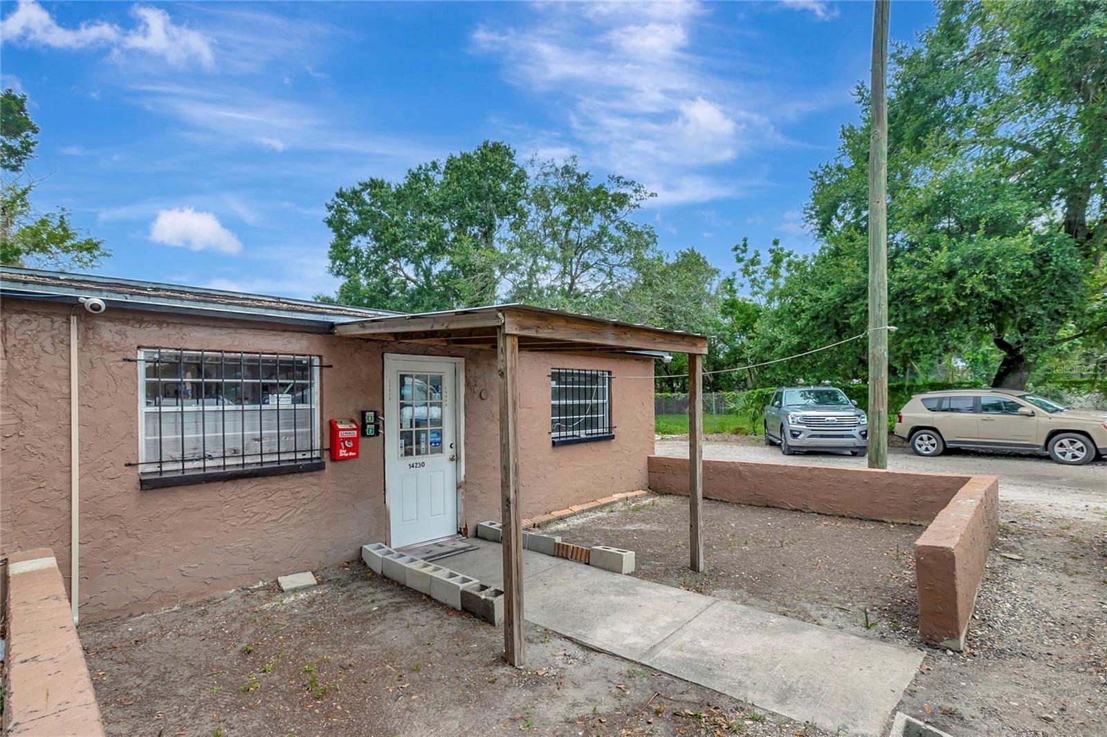 Listing photo id 10 for 14230 Florida Avenue