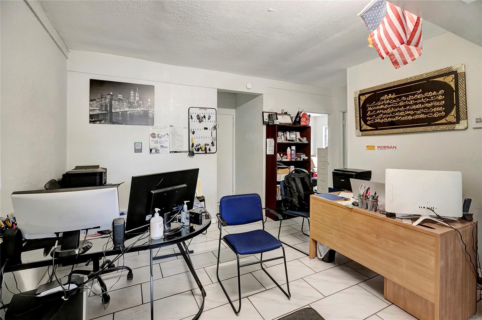 Listing photo id 17 for 14230 Florida Avenue