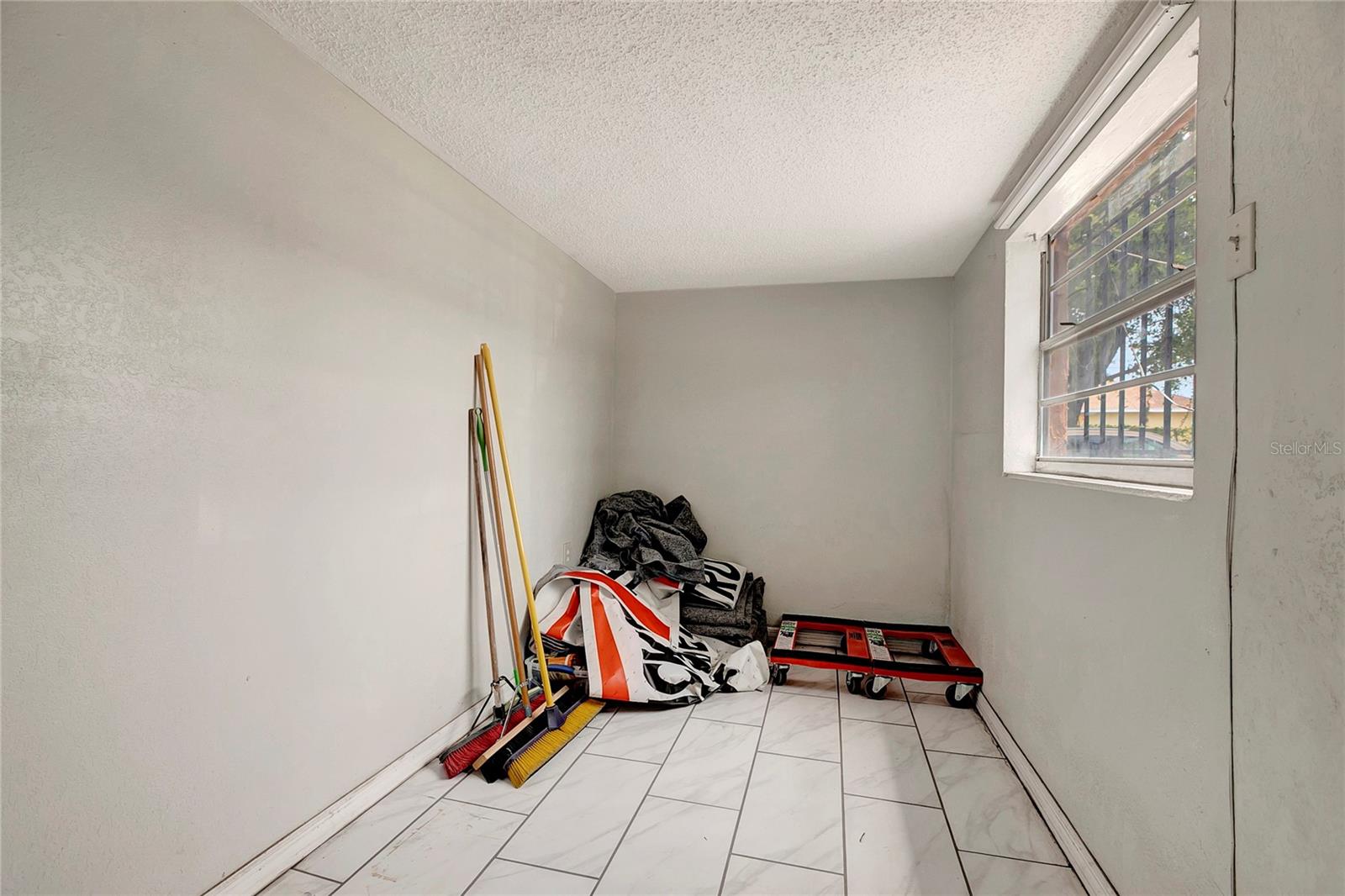 Listing photo id 27 for 14230 Florida Avenue