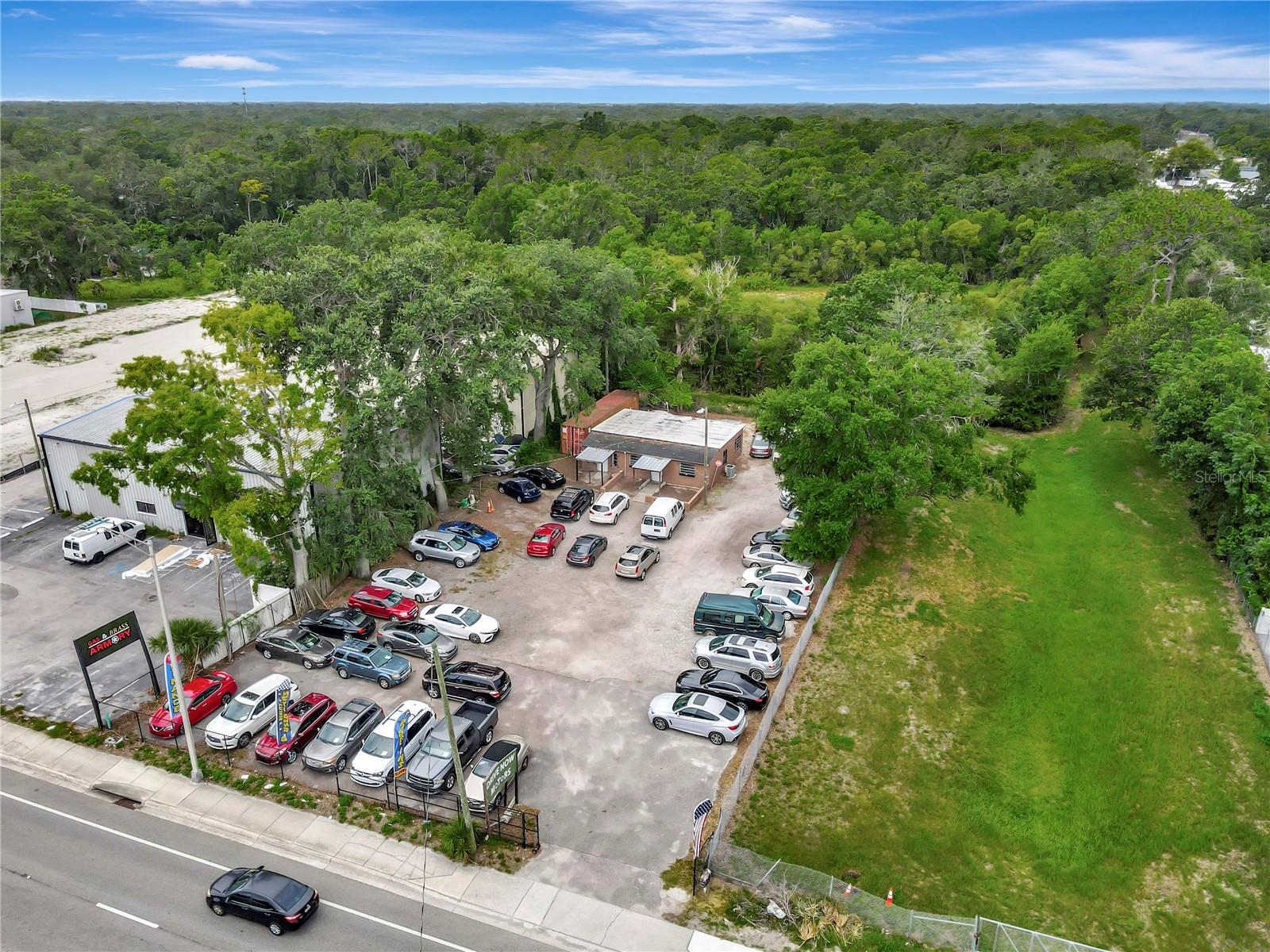Listing photo id 41 for 14230 Florida Avenue