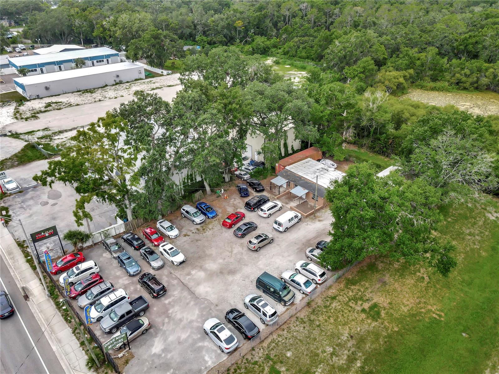 Listing photo id 42 for 14230 Florida Avenue