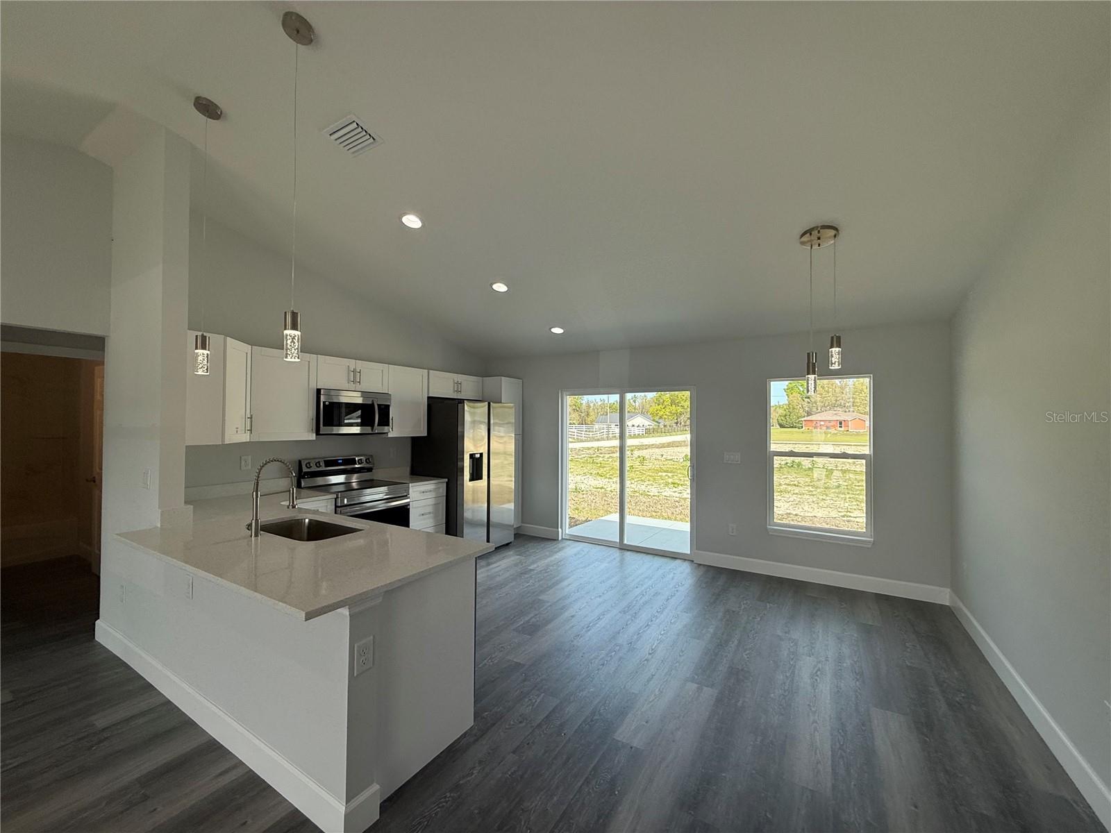 Image 6 of 55 For 13195 103rd Place