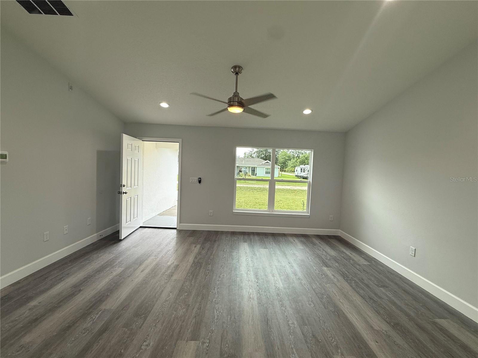 Image 7 of 55 For 13195 103rd Place