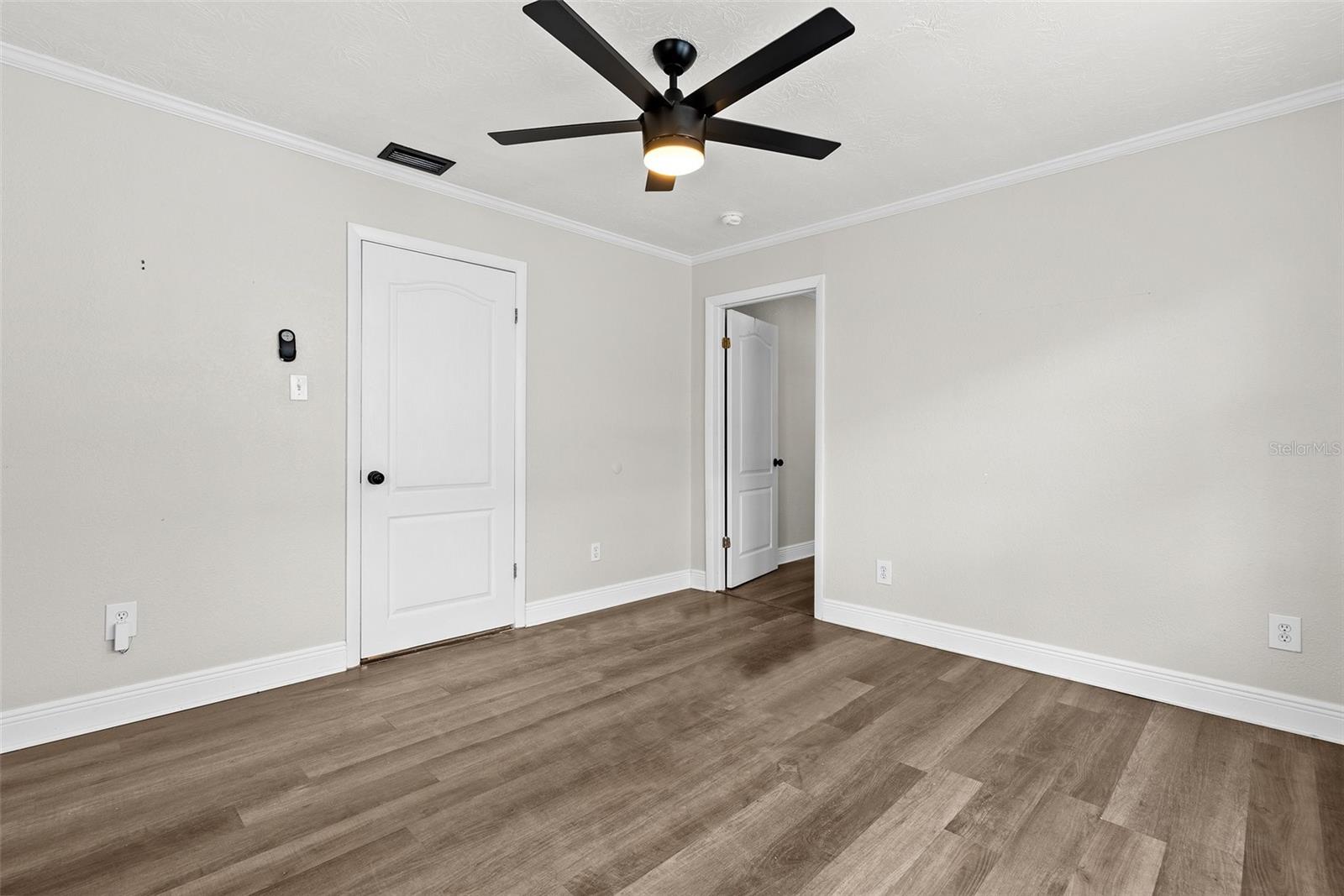Image 15 of 40 For 2404 Corrine Street
