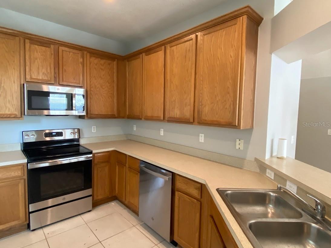 Image 8 of 23 For 5212 Blue Roan Way
