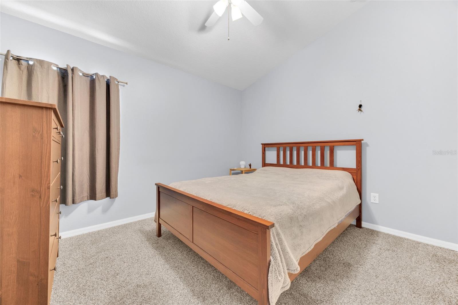 Image 24 of 45 For 10813 Rockledge View Dr.