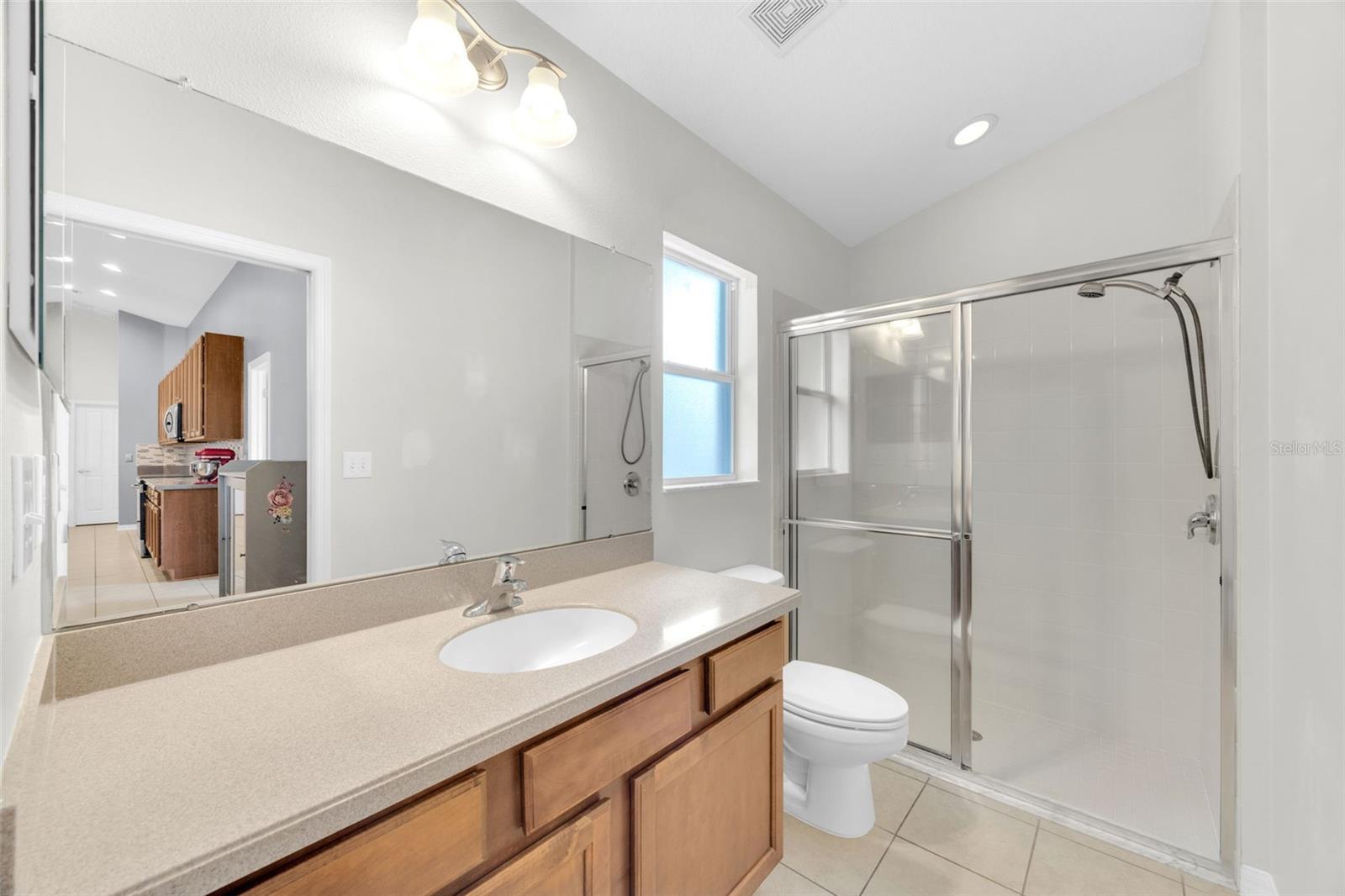 Image 26 of 45 For 10813 Rockledge View Dr.