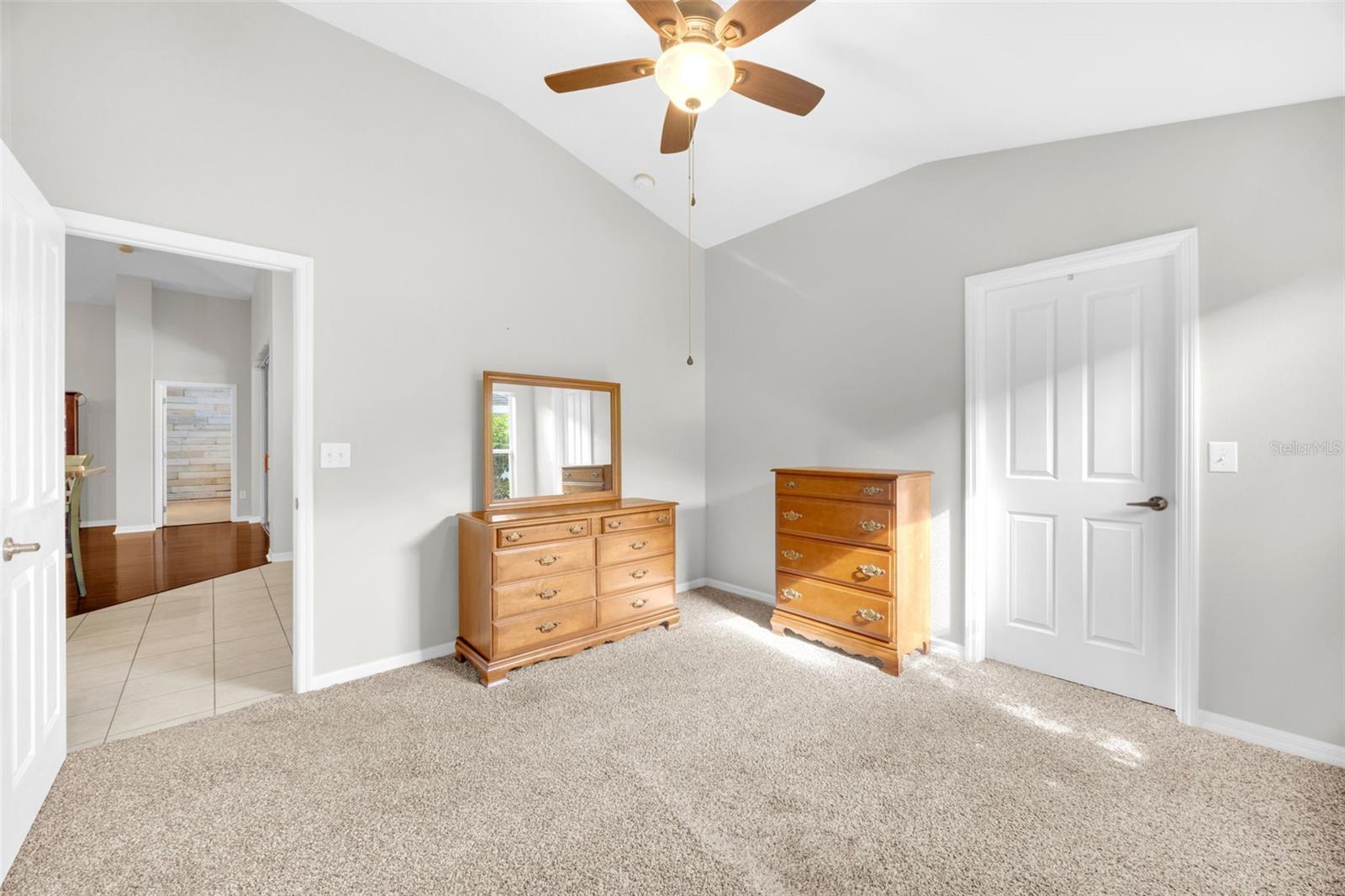 Image 28 of 45 For 10813 Rockledge View Dr.