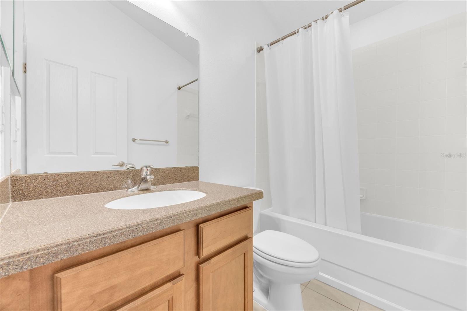 Image 31 of 45 For 10813 Rockledge View Dr.