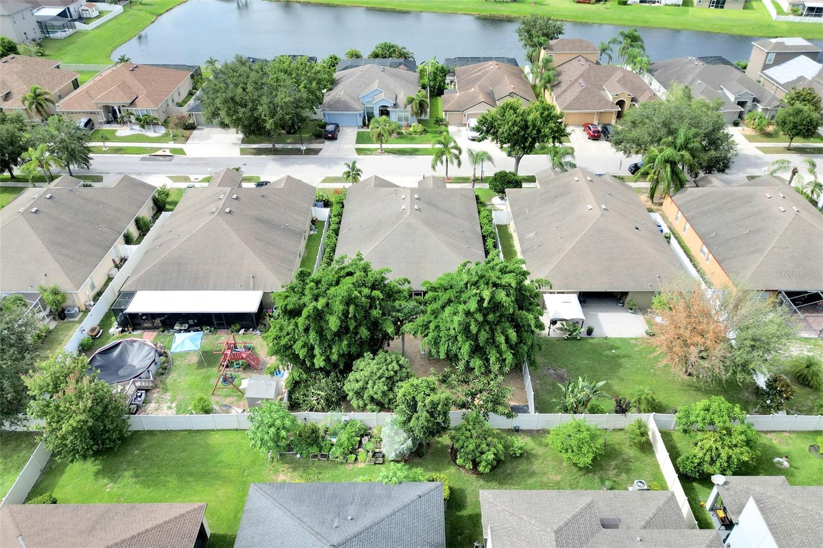 Image 39 of 45 For 10813 Rockledge View Dr.