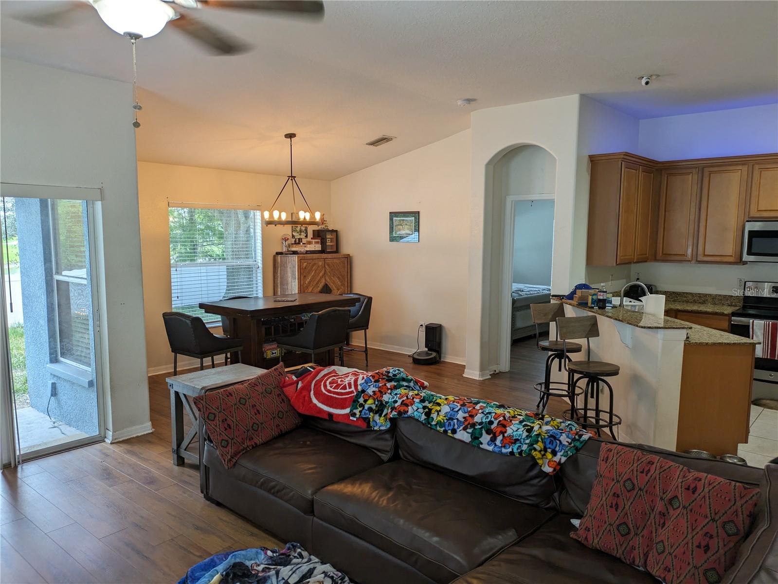 Image 7 of 40 For 12216 Southbridge Terrace