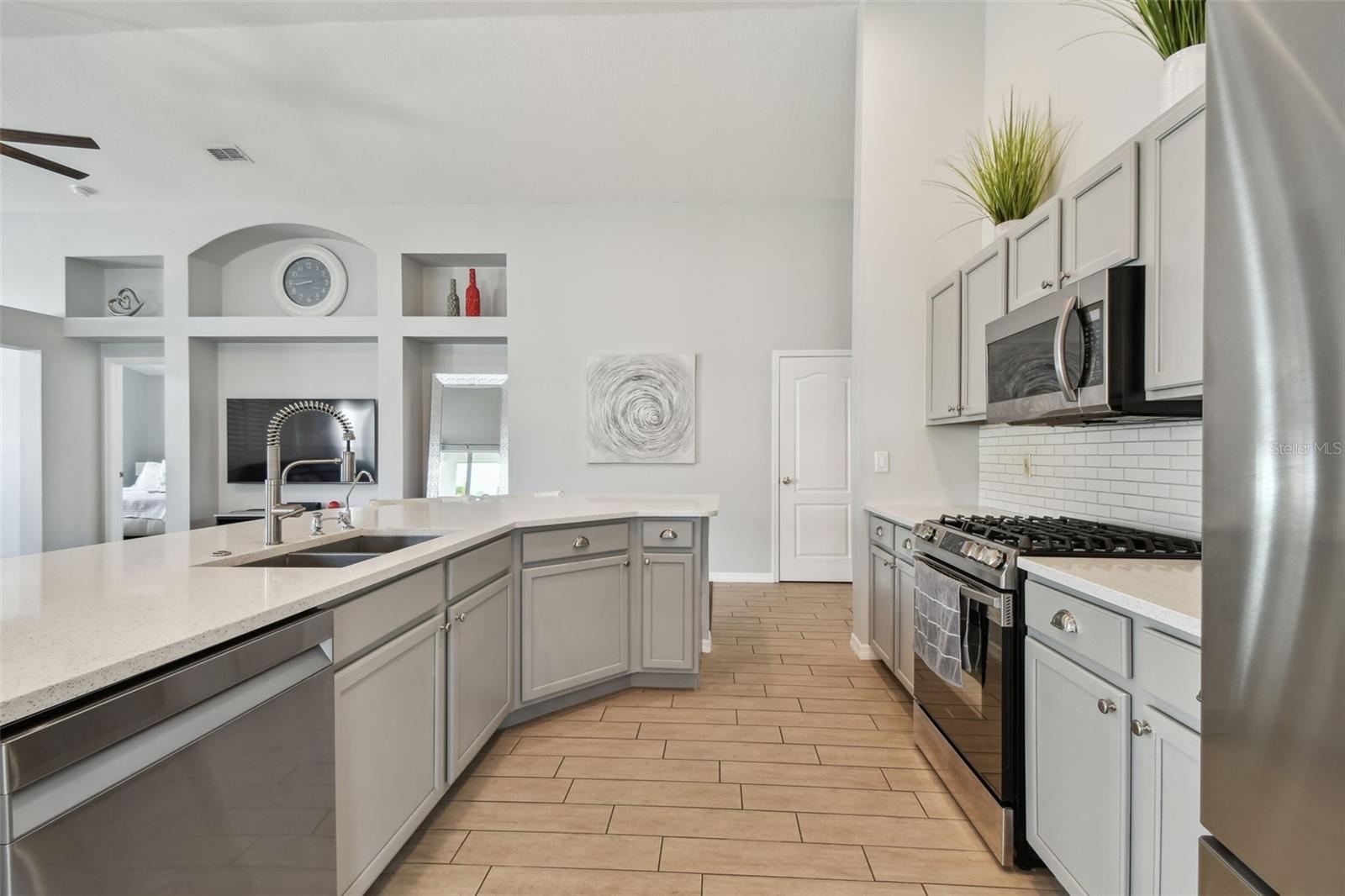 Image 6 of 78 For 11311 Cypress Reserve Drive