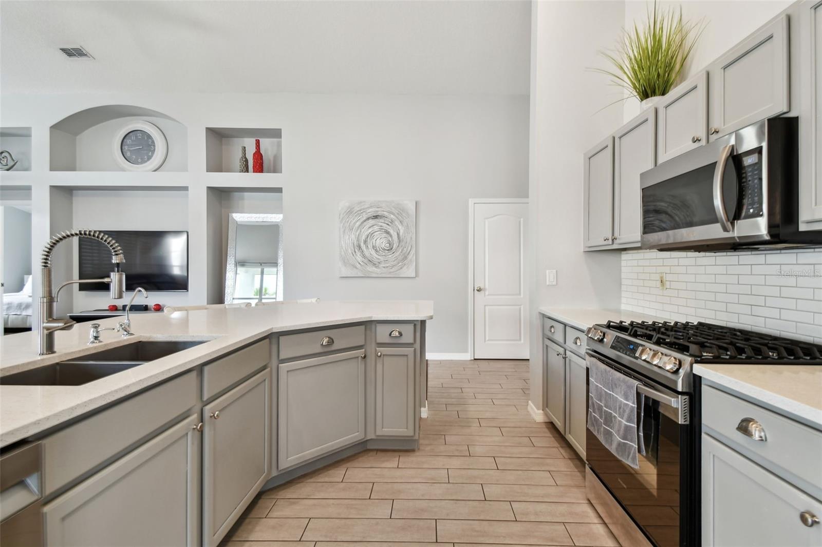 Image 7 of 78 For 11311 Cypress Reserve Drive