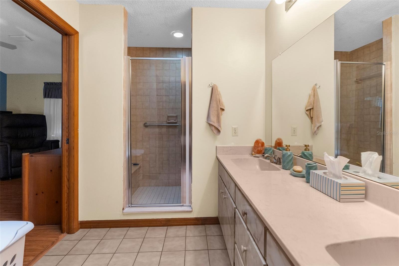 Image 20 of 73 For 17207 Bosley Drive
