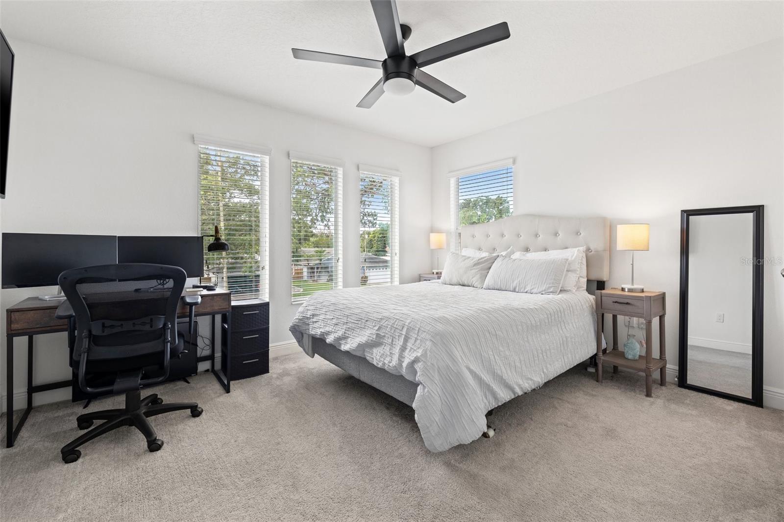 Image 32 of 53 For 517 39th Avenue N