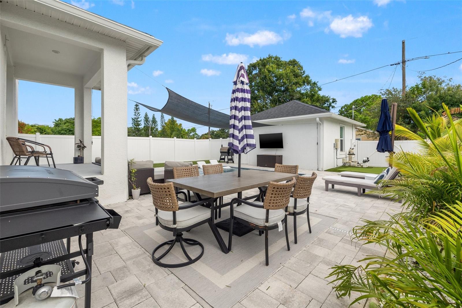 Image 40 of 53 For 517 39th Avenue N