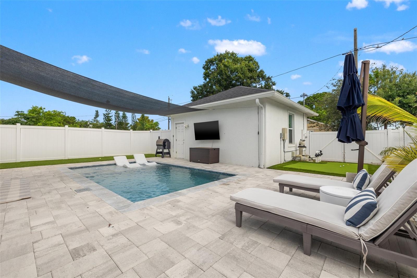 Image 41 of 53 For 517 39th Avenue N