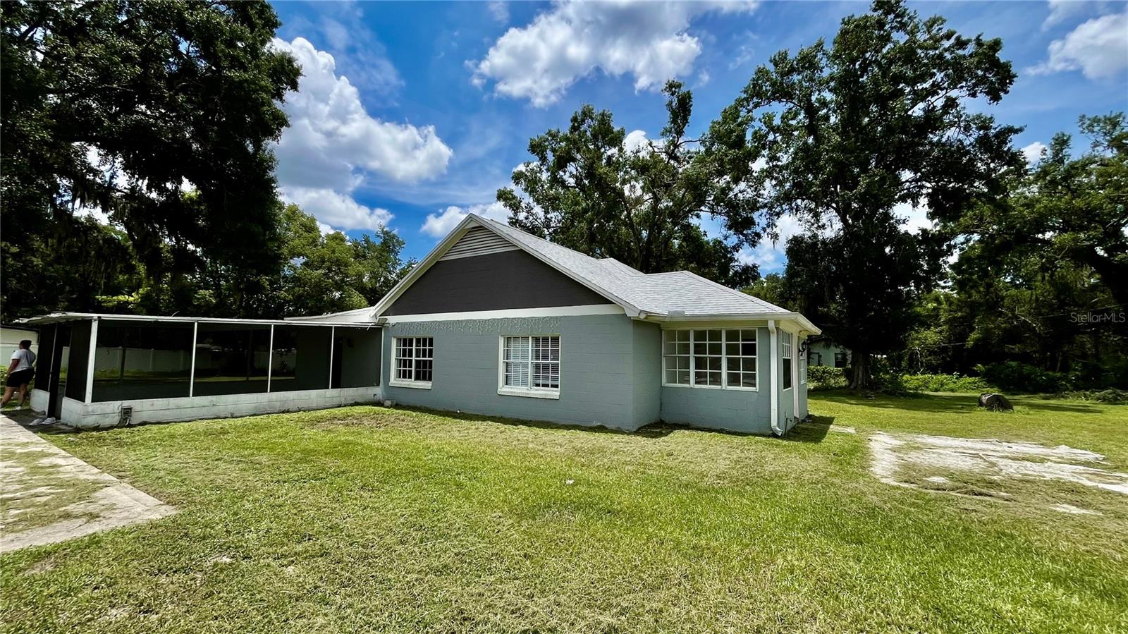Image 2 of 17 For 4817 Falkenburg Road