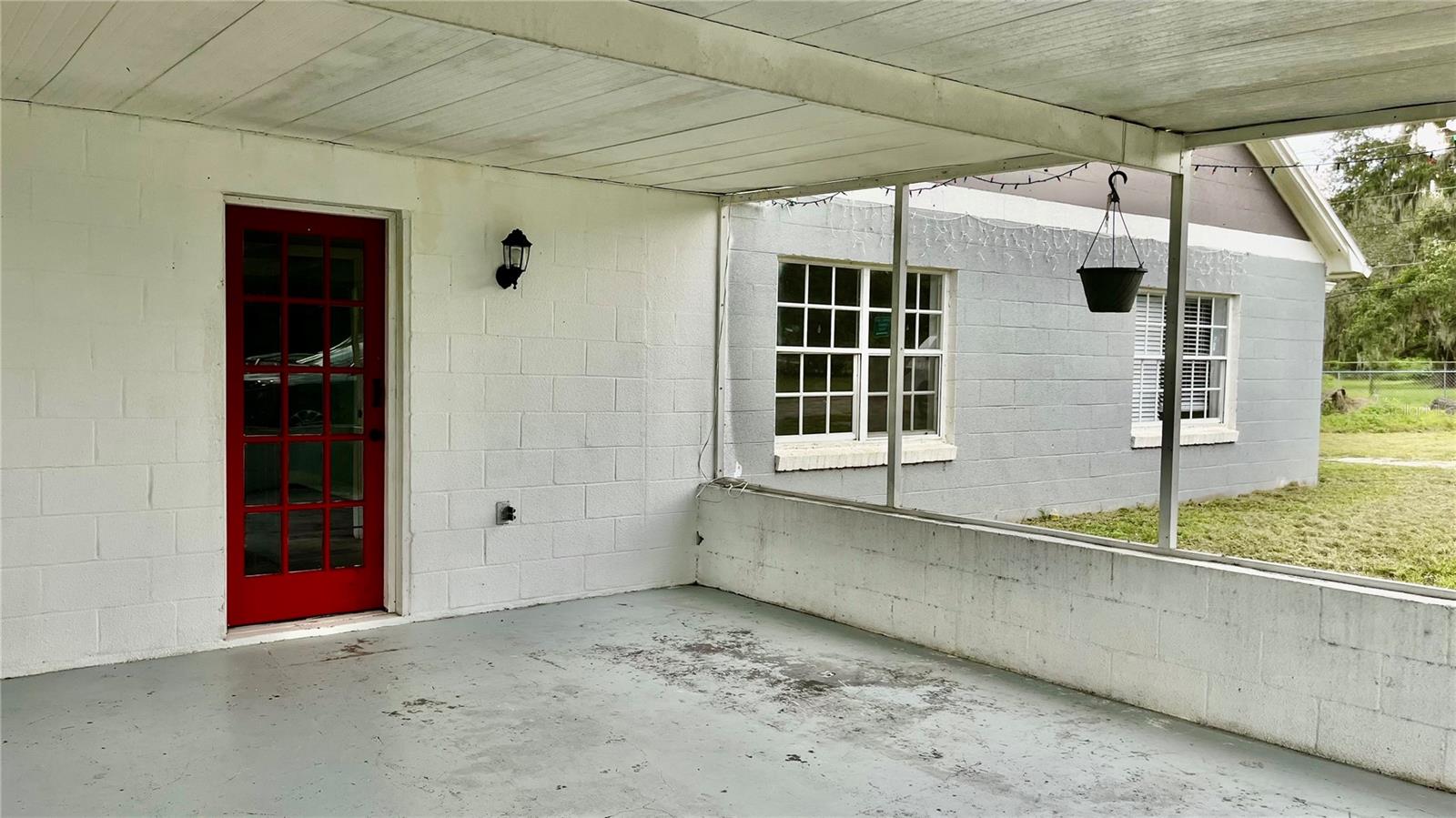 Image 4 of 17 For 4817 Falkenburg Road