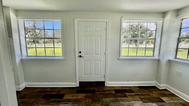 Image 6 of 17 For 4817 Falkenburg Road