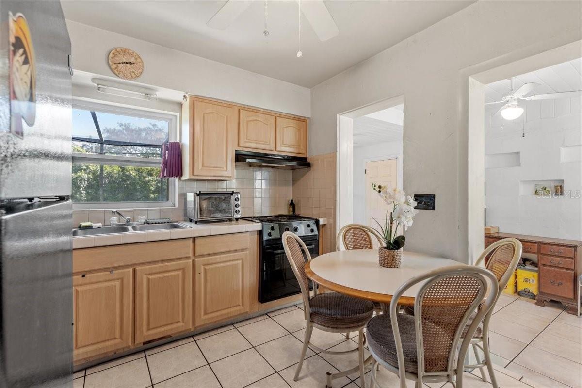 Image 11 of 42 For 1222 Palm Street