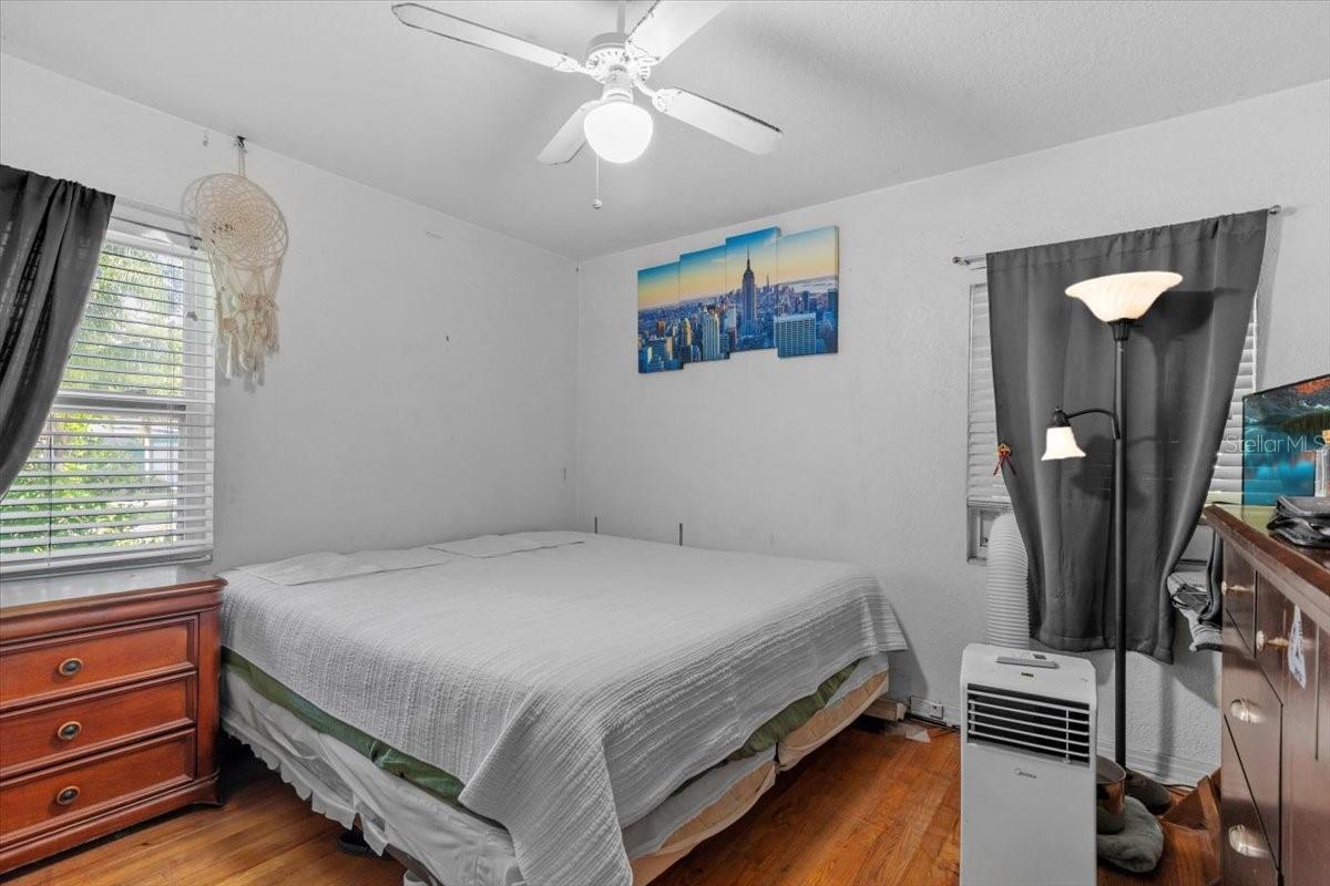 Image 15 of 42 For 1222 Palm Street
