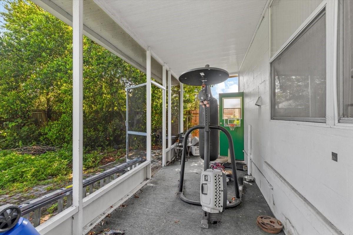 Image 19 of 42 For 1222 Palm Street