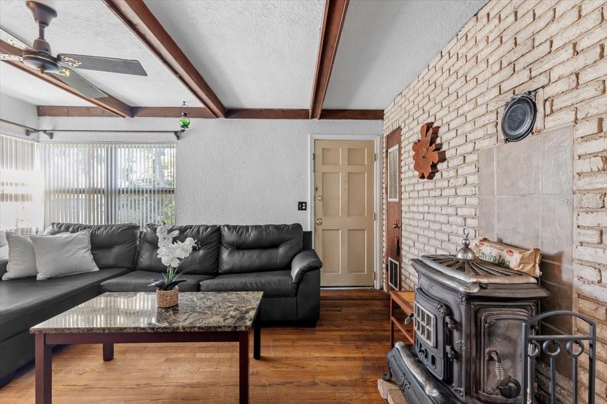 Image 7 of 42 For 1222 Palm Street