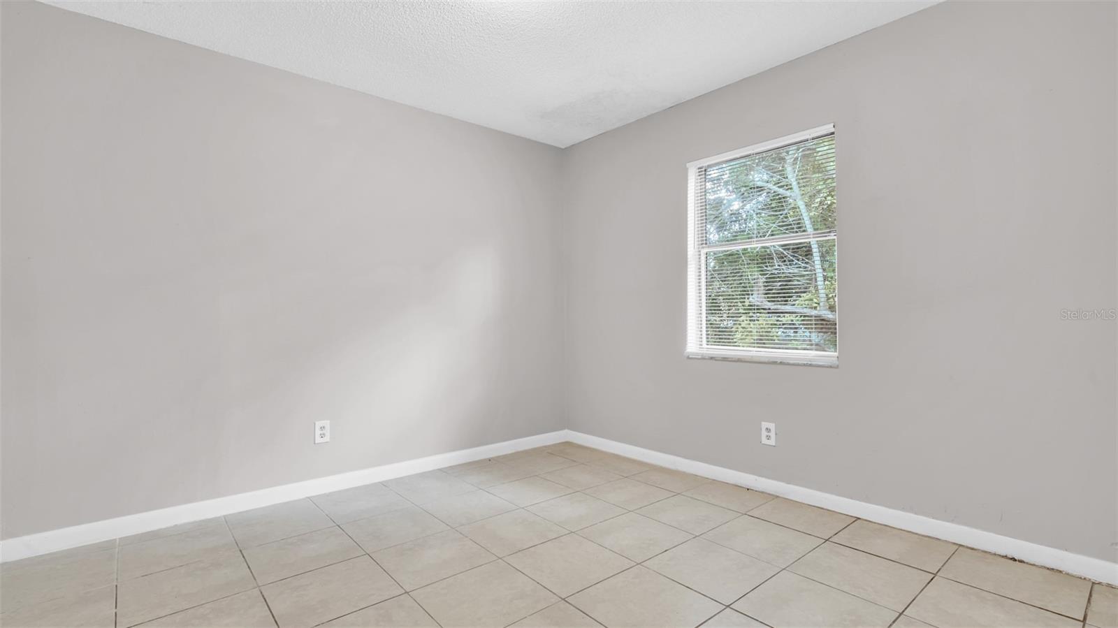 Image 18 of 22 For 3912 10th Avenue S