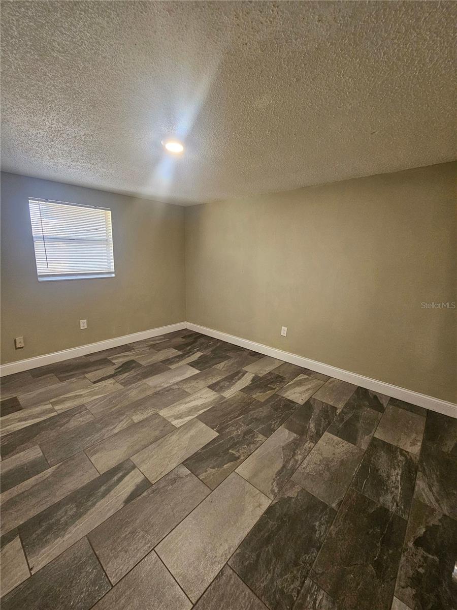 Image 3 of 11 For 10034 Wilder Avenue 6