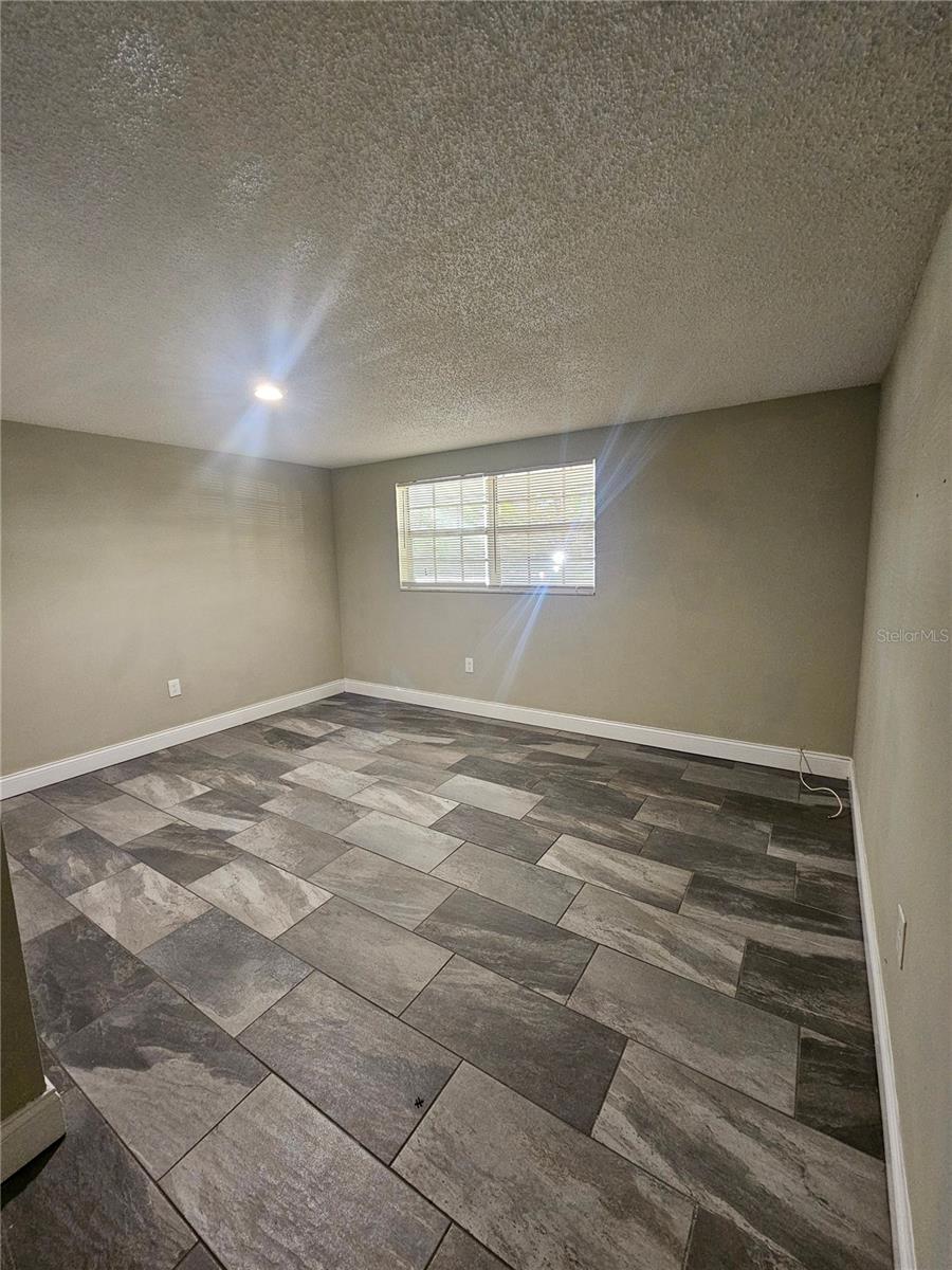 Image 4 of 11 For 10034 Wilder Avenue 6
