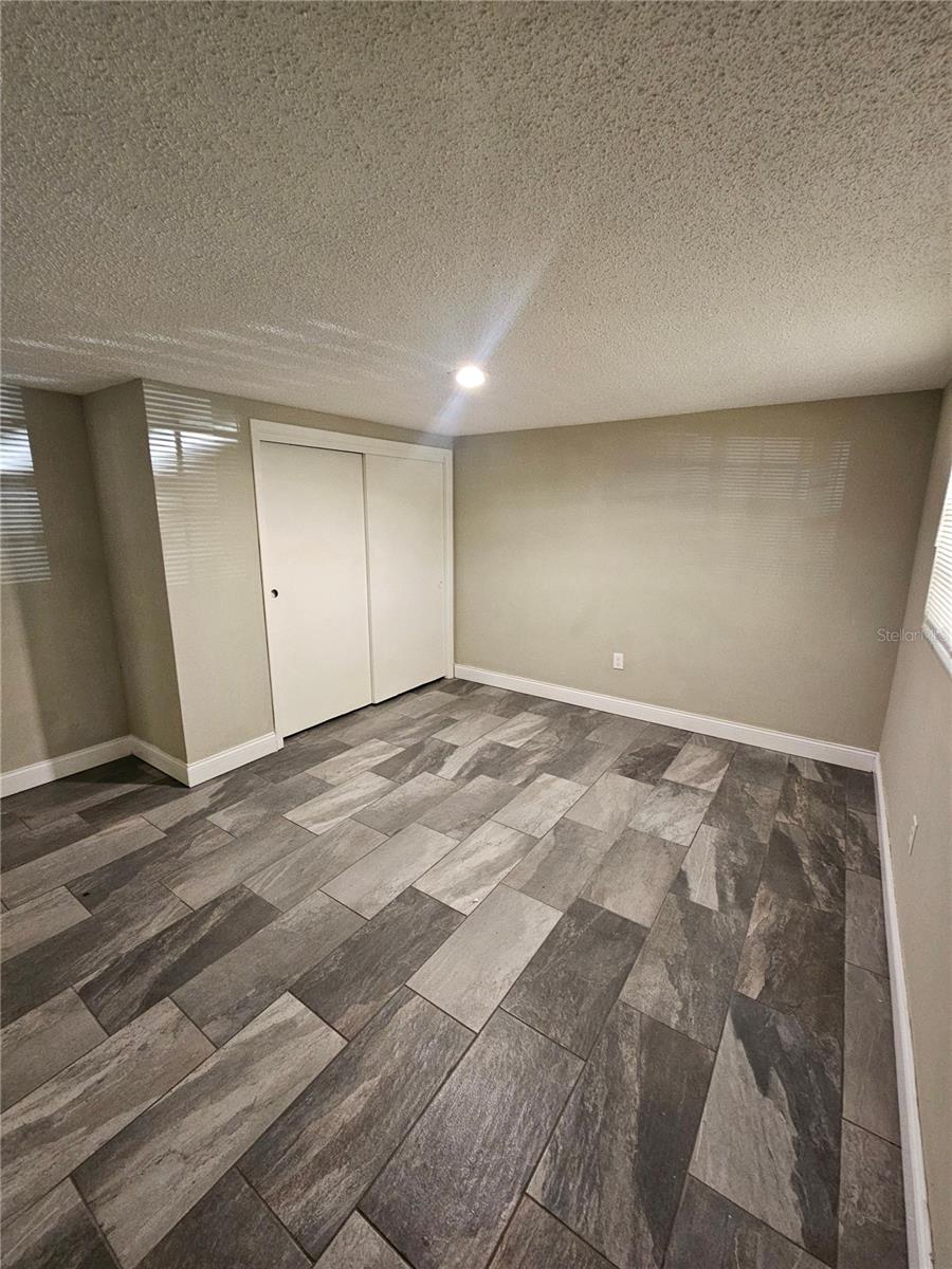 Image 5 of 11 For 10034 Wilder Avenue 6