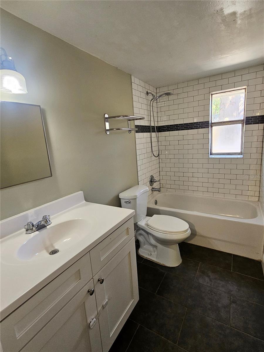 Image 6 of 11 For 10034 Wilder Avenue 6