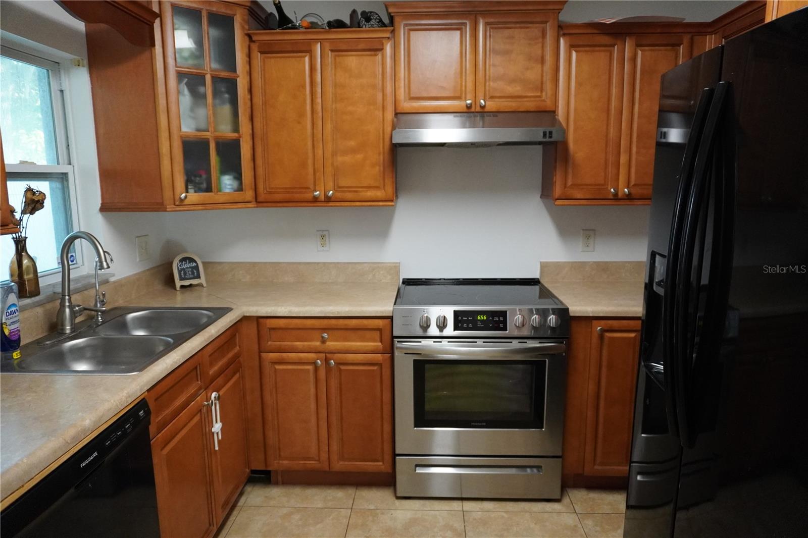 Image 12 of 50 For 2304 Rio Vista Avenue