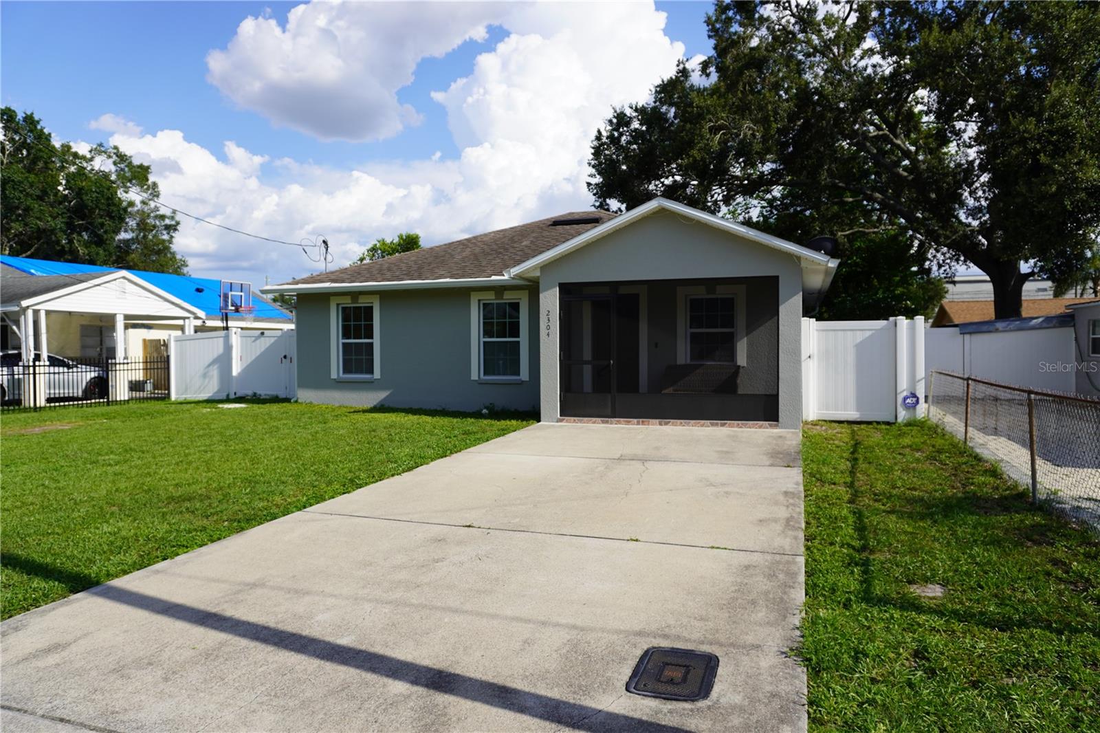 Image 6 of 50 For 2304 Rio Vista Avenue