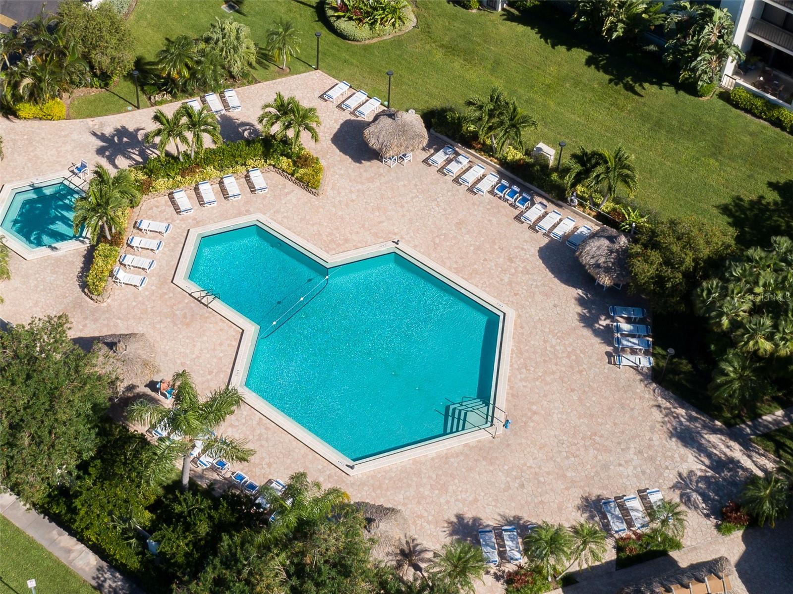 Image 15 of 42 For 400 Island Way 1606