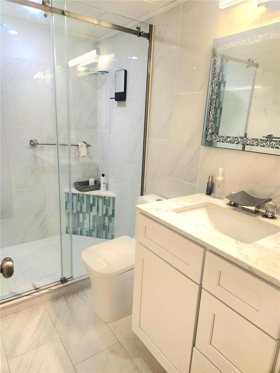 Image 13 of 38 For 11485 Oakhurst Road 1200-306