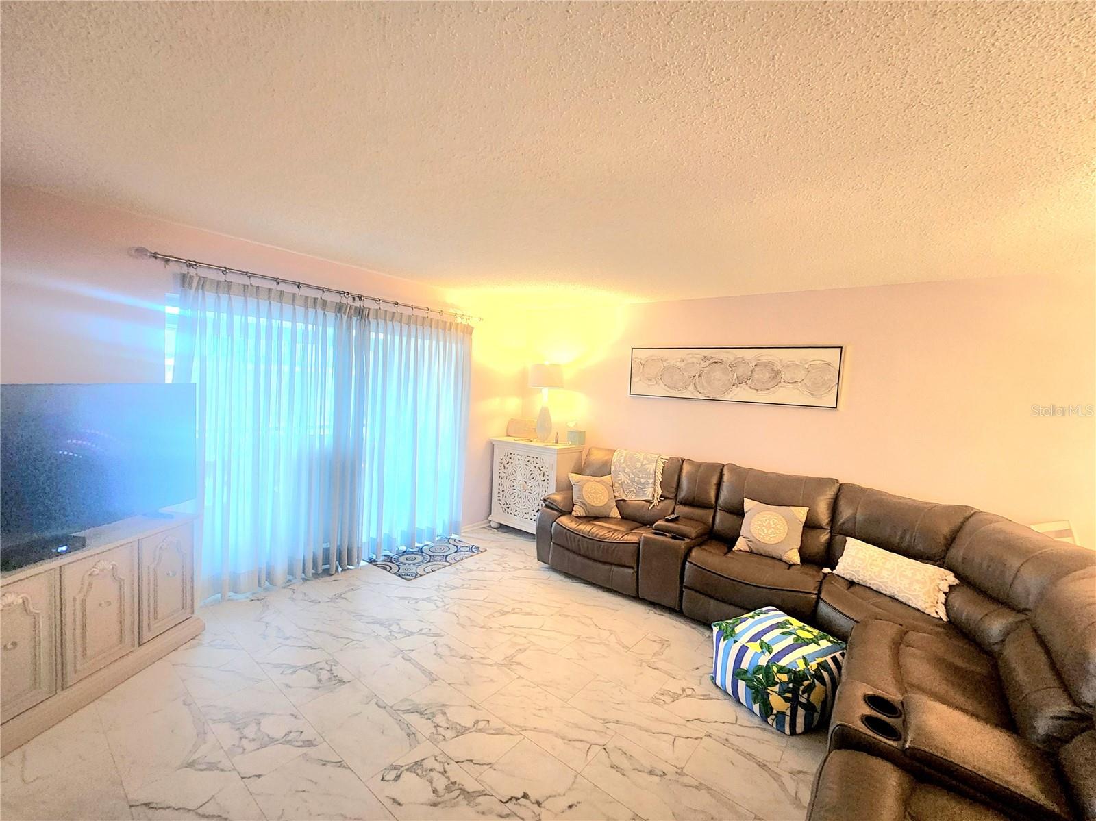Image 21 of 38 For 11485 Oakhurst Road 1200-306