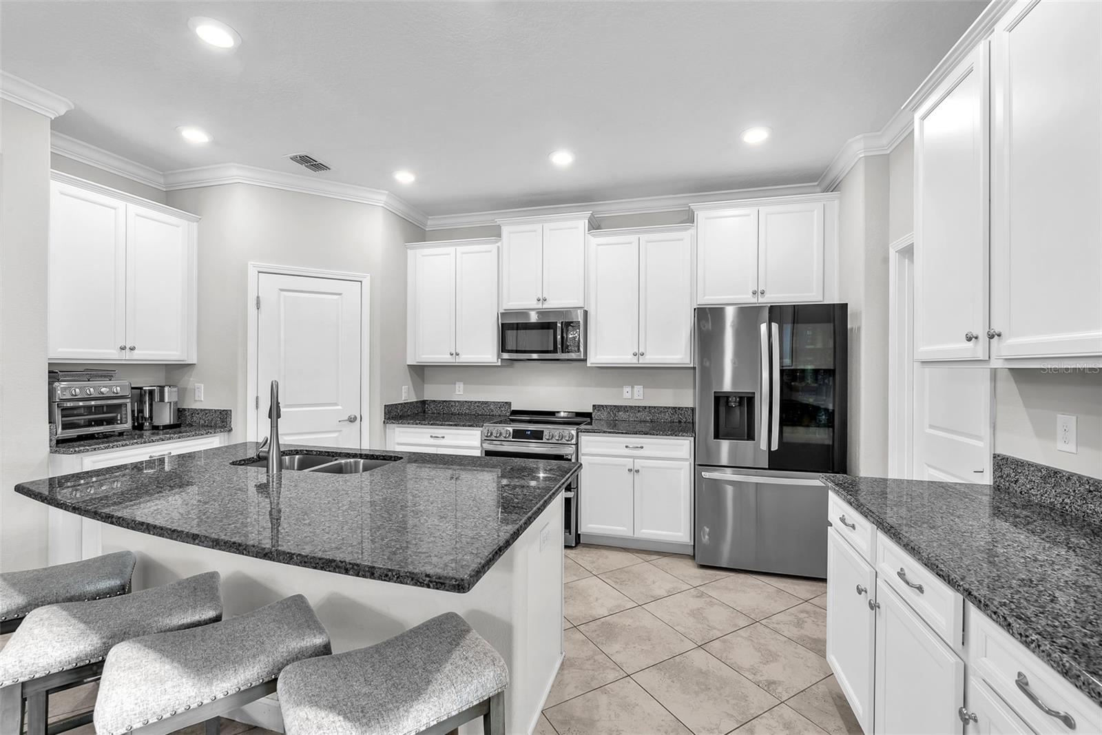 Image 13 of 44 For 10628 Bahama Woodstar Court