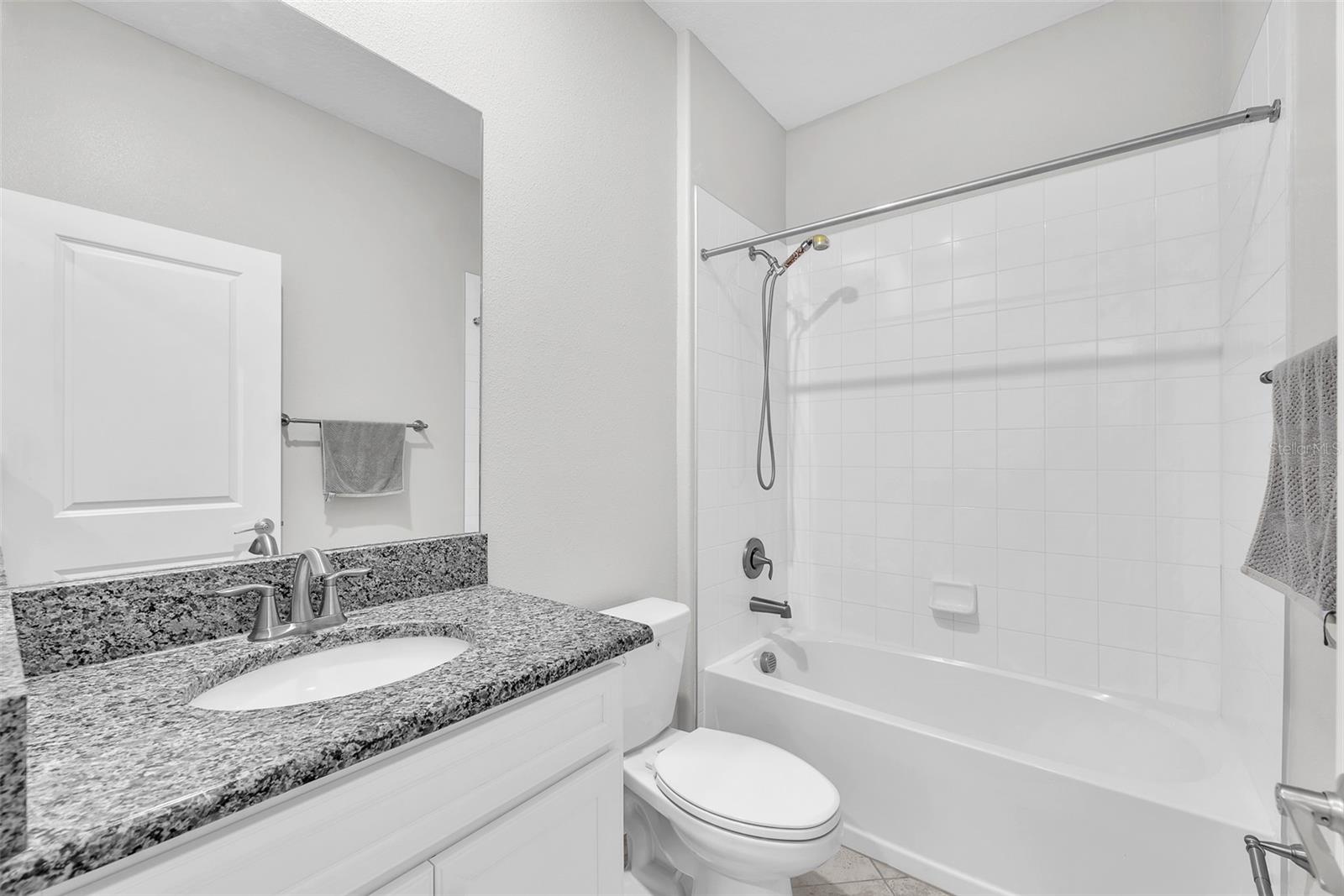 Image 17 of 44 For 10628 Bahama Woodstar Court