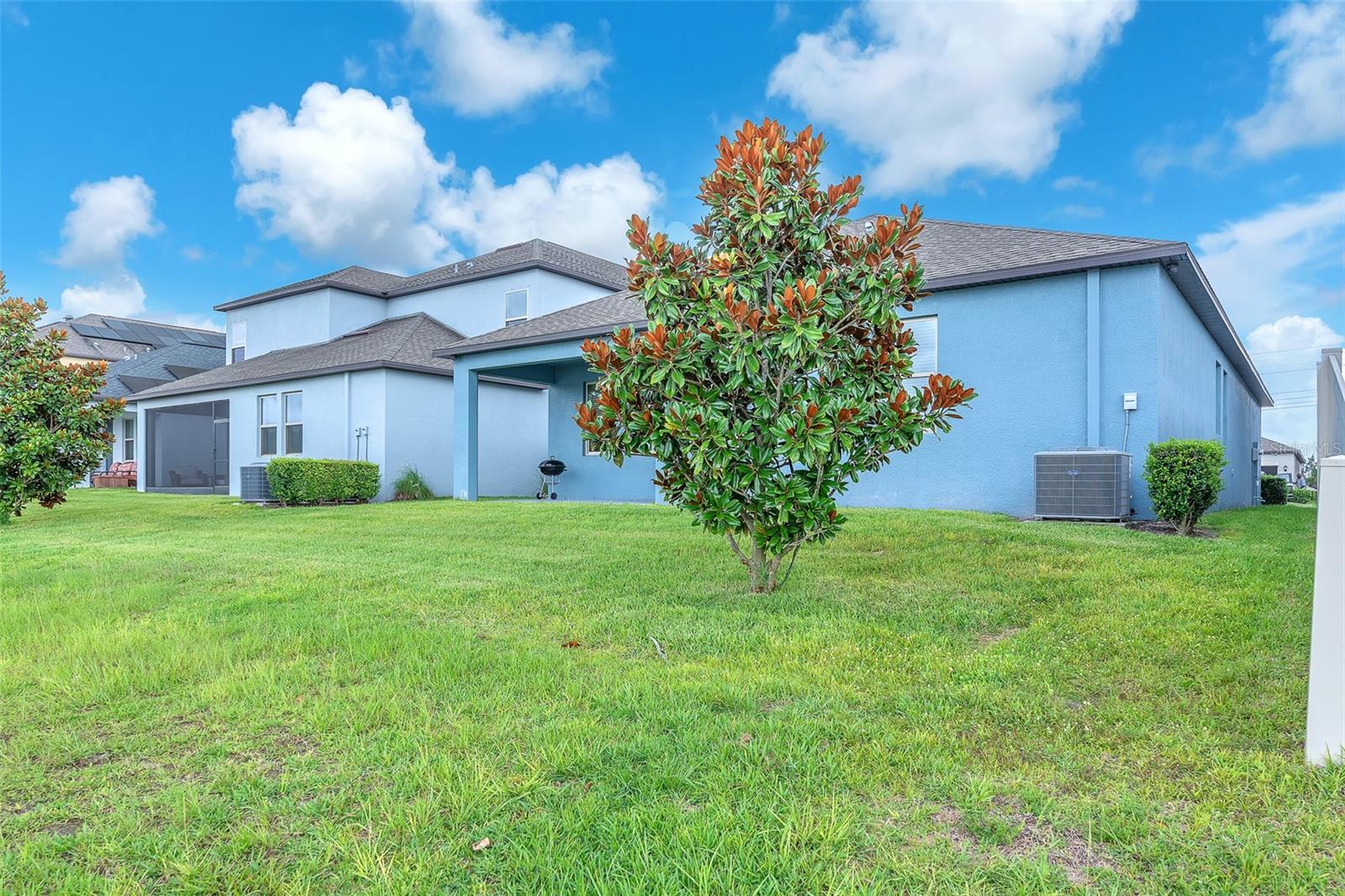 Image 22 of 44 For 10628 Bahama Woodstar Court