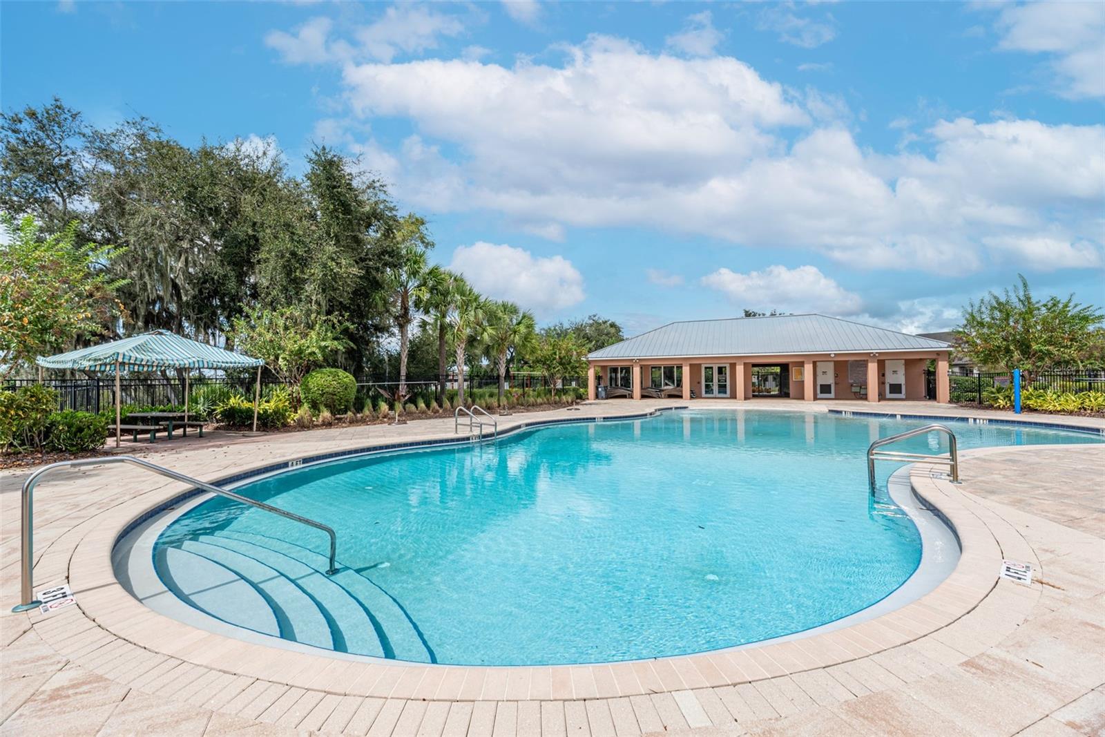 Image 34 of 44 For 10628 Bahama Woodstar Court
