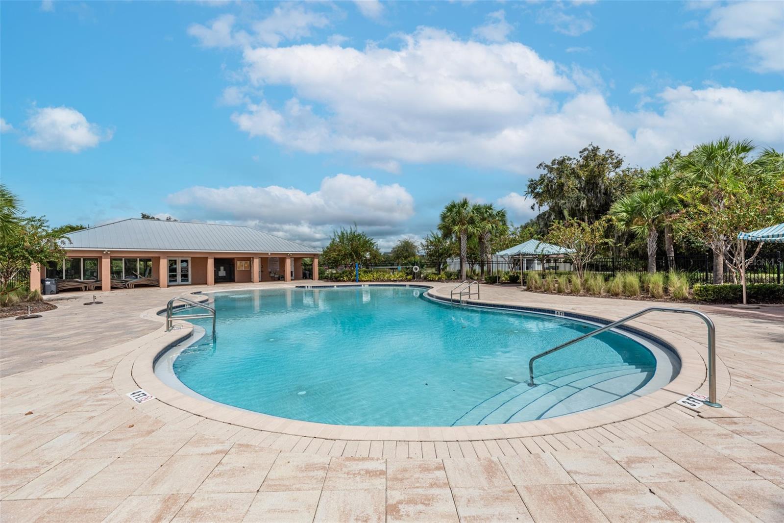 Image 35 of 44 For 10628 Bahama Woodstar Court