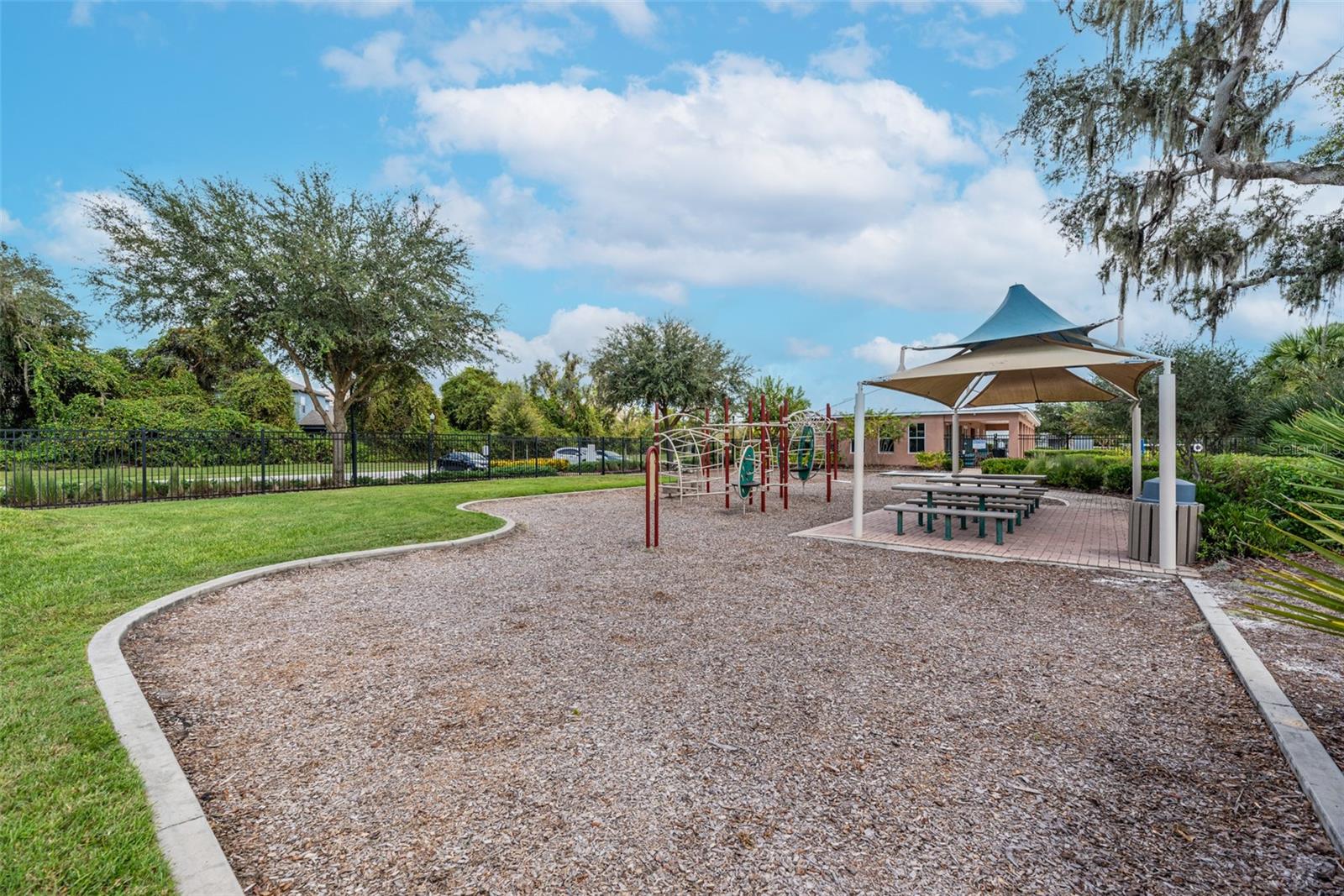 Image 41 of 44 For 10628 Bahama Woodstar Court