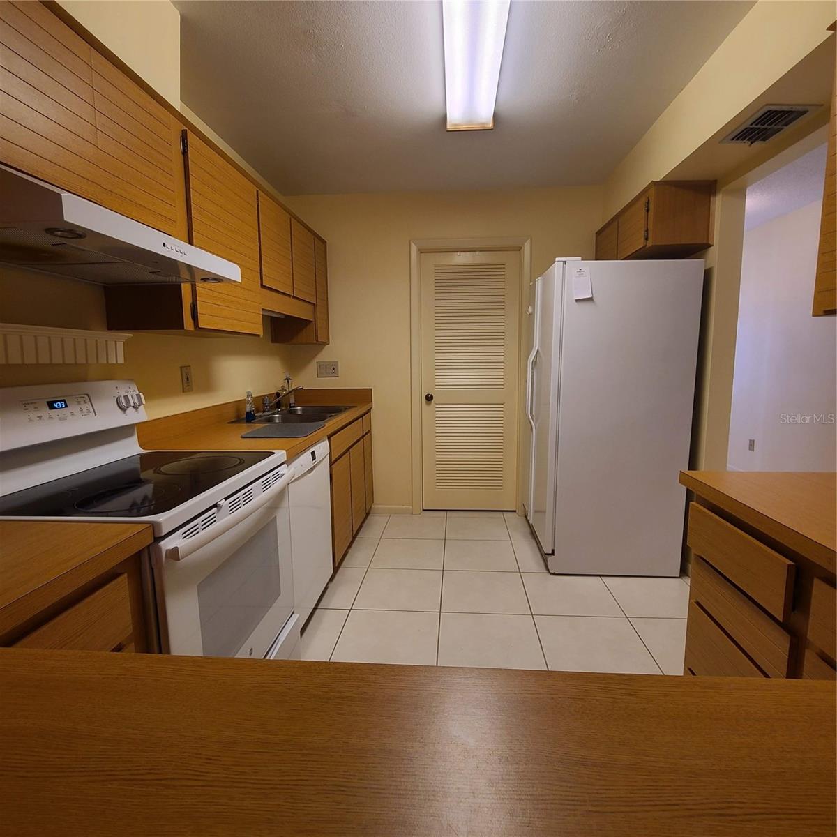 Image 14 of 26 For 3505 Tarpon Woods Boulevard K408