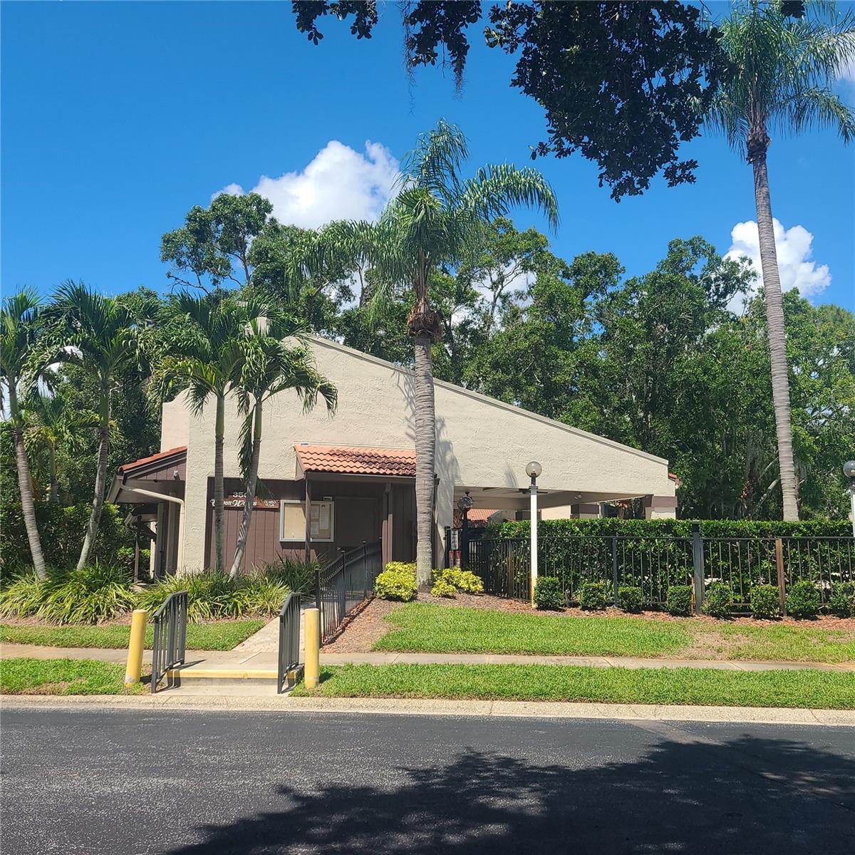 Image 29 of 31 For 3505 Tarpon Woods Boulevard K408