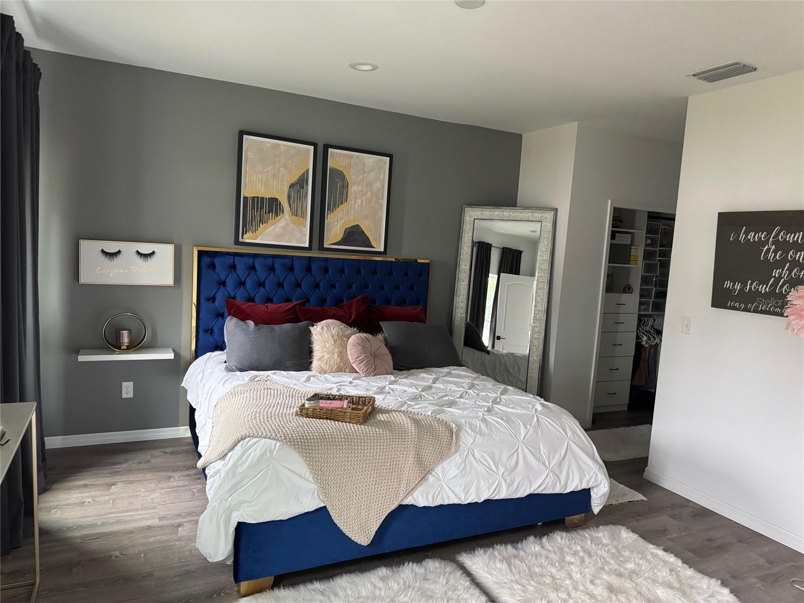 Image 12 of 33 For 9397 Northcliffe Boulevard