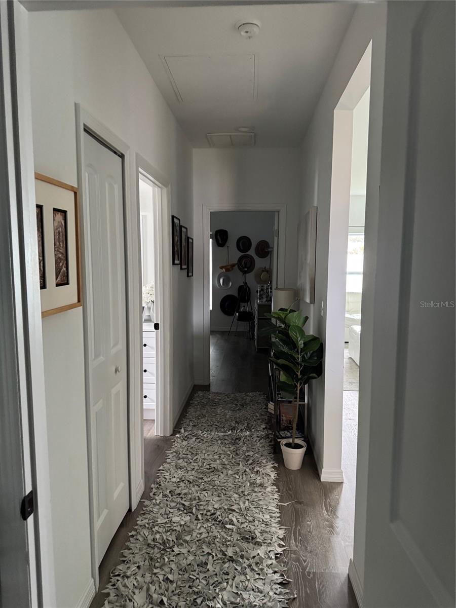 Image 25 of 33 For 9397 Northcliffe Boulevard