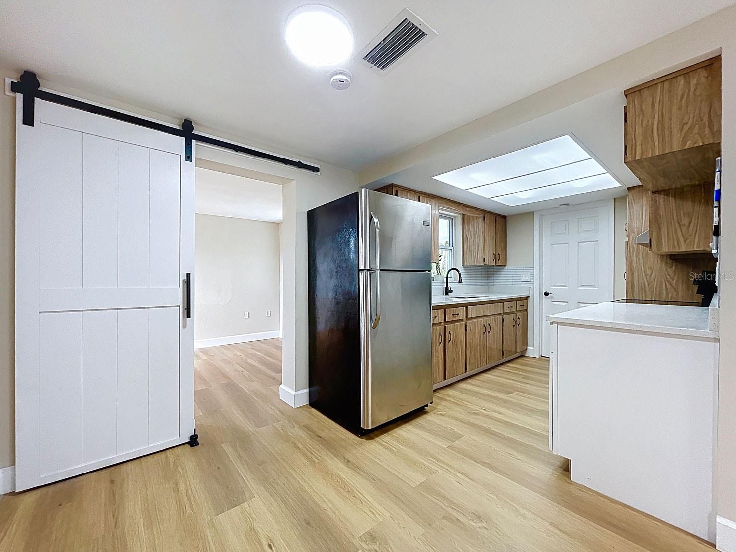 Listing photo id 0 for 4326 Westwood Drive