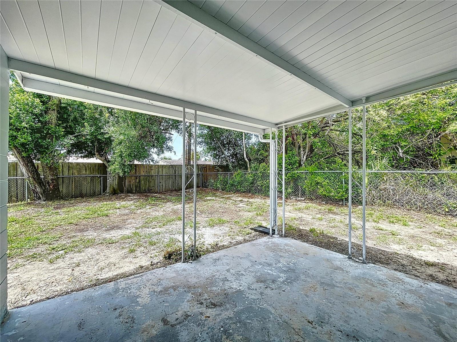Listing photo id 19 for 4326 Westwood Drive